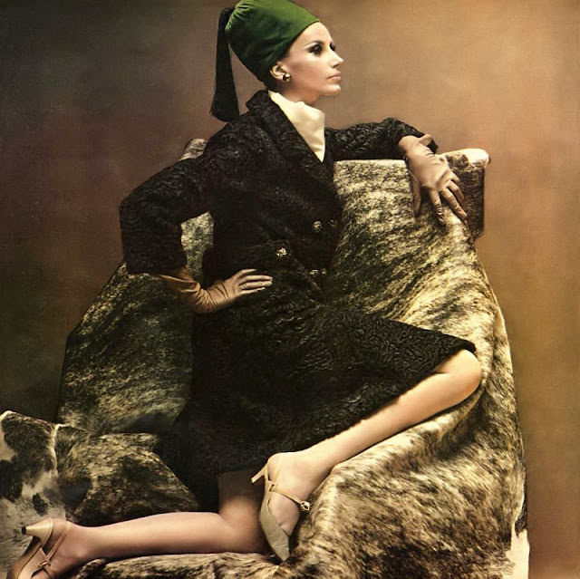 #21 Bettina Lauer in a brown Swakara lamb coat by Ben Kahn, October 1965