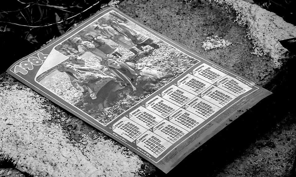 #31 1986 Calendar: Symbolic snapshot provides a look into the past, 1990s.