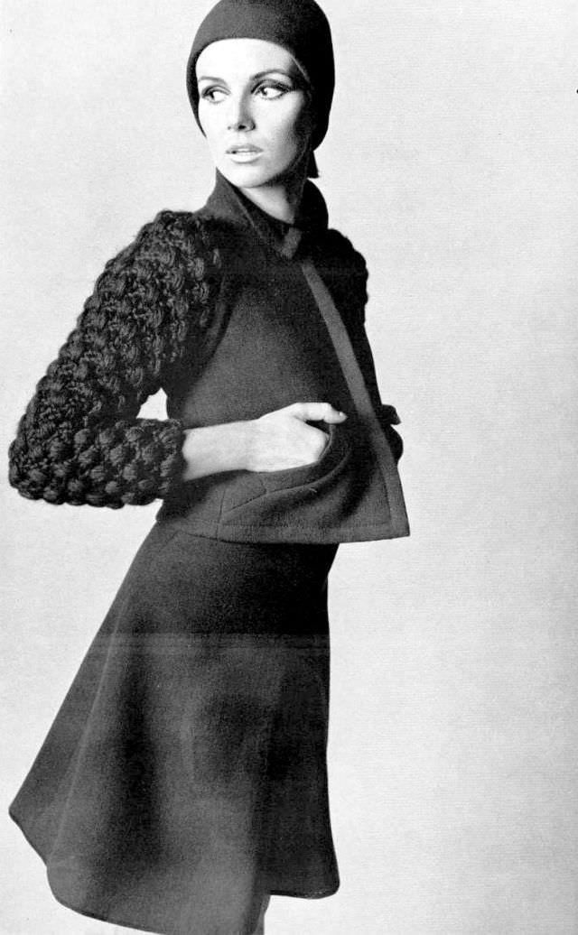 #22 Nicole de la Marge in Green Wool Crêpe Ensemble by Jean Patou, 1966