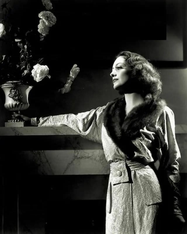 Joan Crawford on the Set of “No More Ladies” (1935): Behind-the-Scenes of a Classic Film Movies