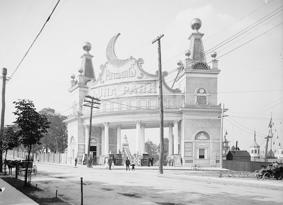 #97 Luna Park Entrance, Pittsburgh, Pennsylvania, 1905