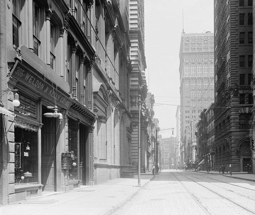 #16 Wood Street, looking east, Pittsburgh, early 1900s.