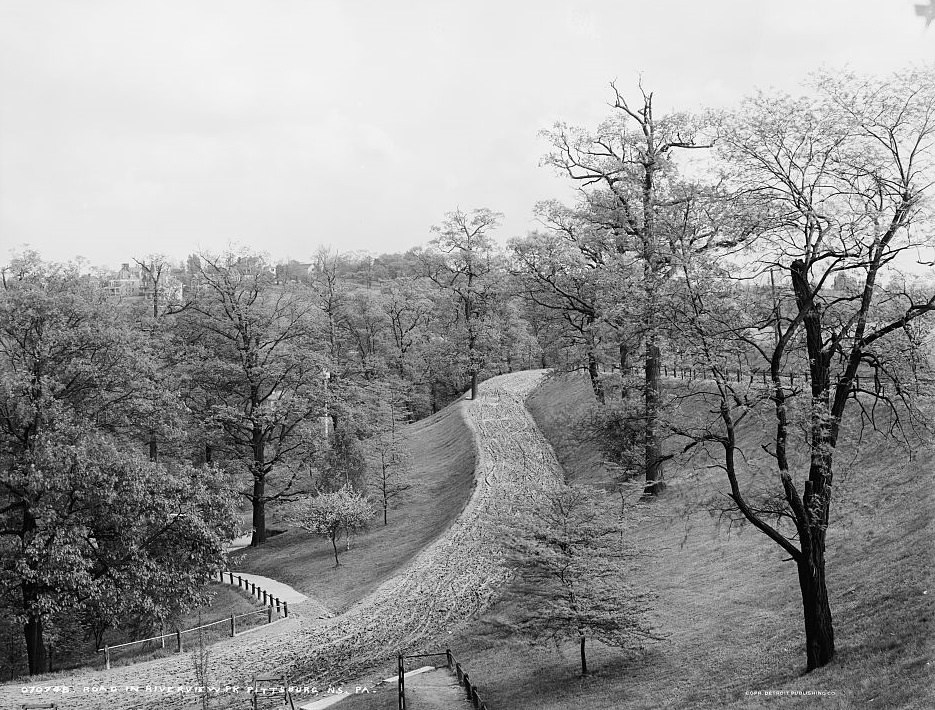 #22 Road in Riverview Park, North Side of Pittsburgh, early 1900s.