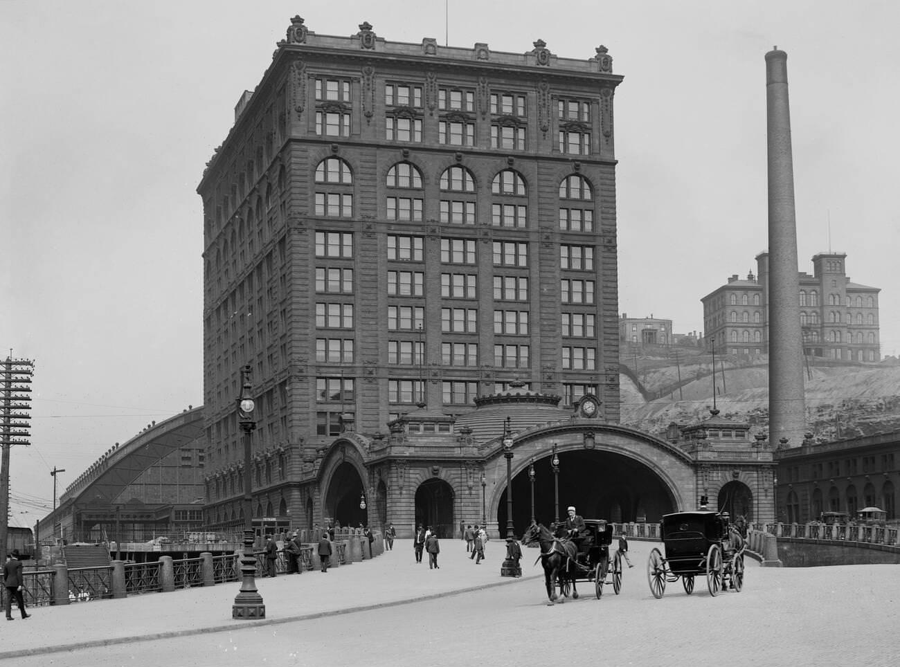 #6 Union Station in Pittsburgh, Pennsylvania, 1904.