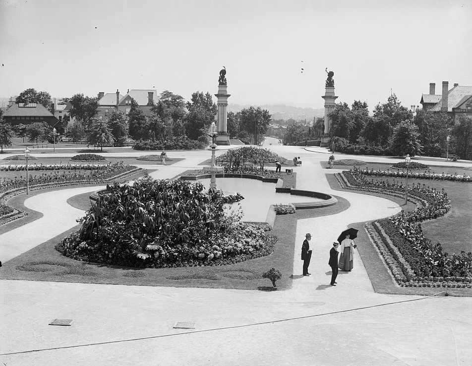 #48 Highland Park Entrance, Pittsburgh, Pennsylvania, 1900s