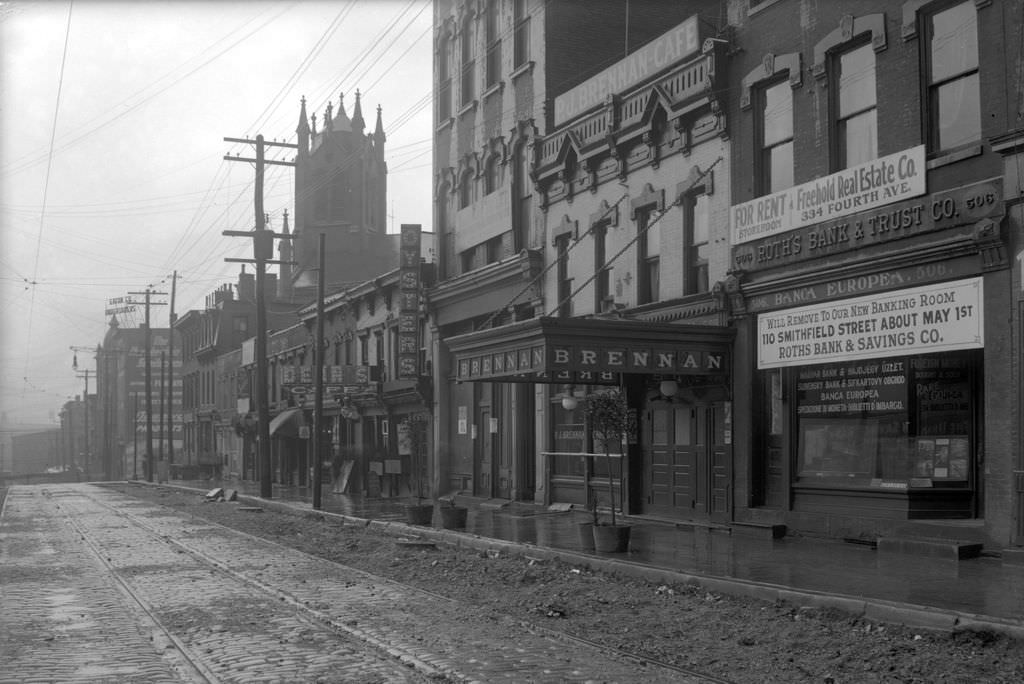 #129 Grant Street, view north from Fifth Avenue, 1910s