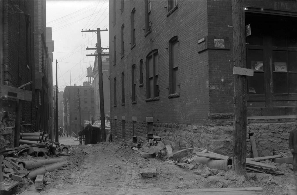 #77 Strawberry Way, view west from Pentland Street, 1912