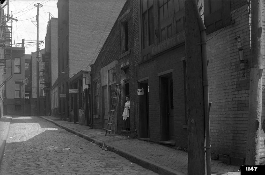 #90 Lemon Alley, south side looking east from Cherry Way, 1912