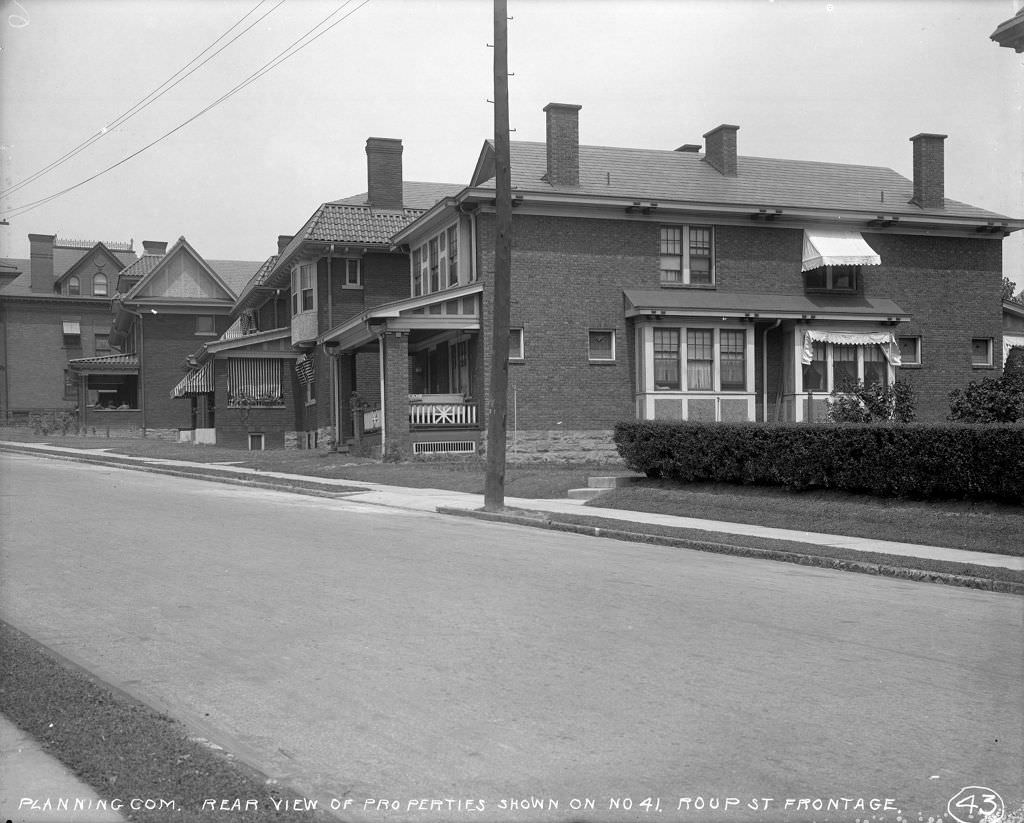 #50 Rear view of properties near 41 Roup Street, 1920.