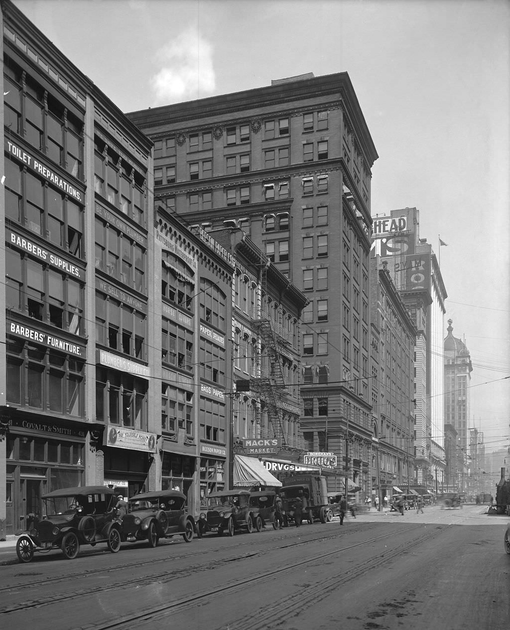 #60 Empire Building on Liberty Avenue, 1920.