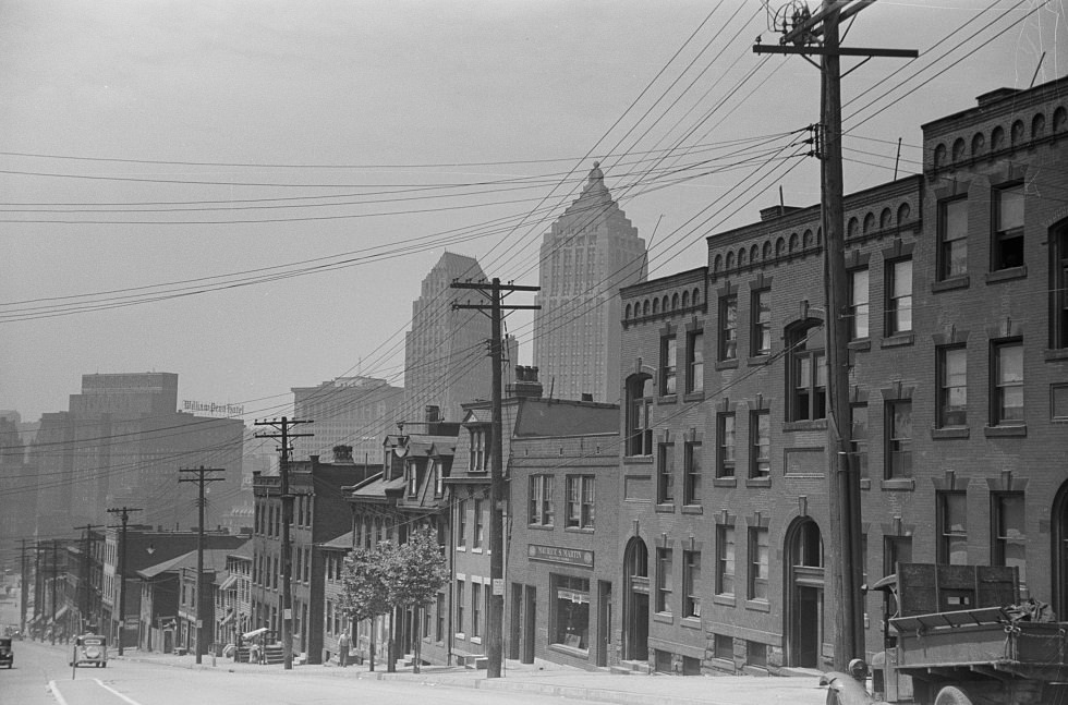 #7 Houses in “The Hill” slum, Pittsburgh, Pennsylvania, 1938.