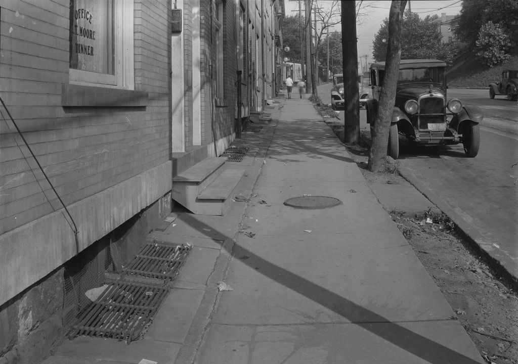 #100 View of 3943 Perrysville Avenue, looking northwest, 1931