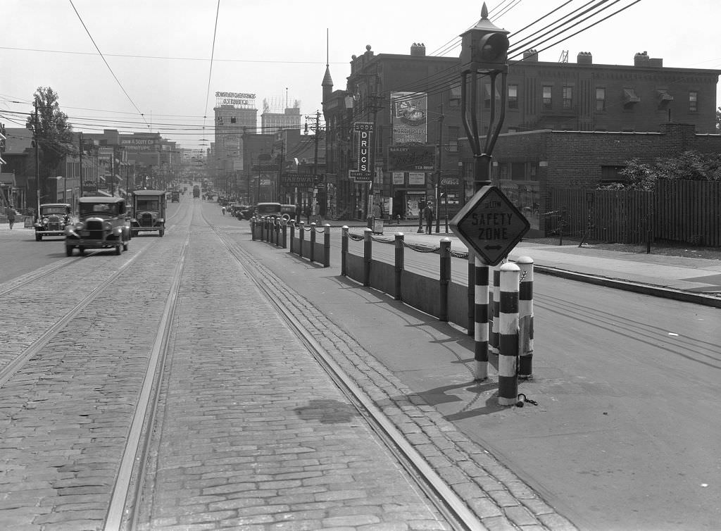 #103 5828 Penn Avenue at Negley Avenue, looking east, 1931