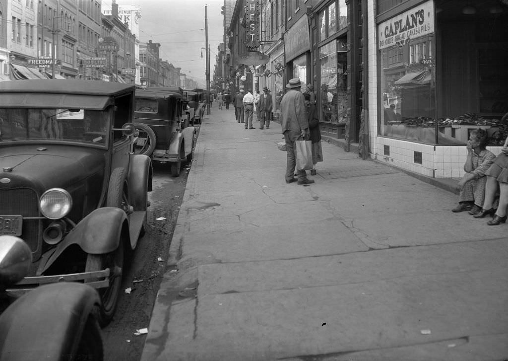 #133 1308 Fifth Avenue towards Oakland, various businesses, 1930