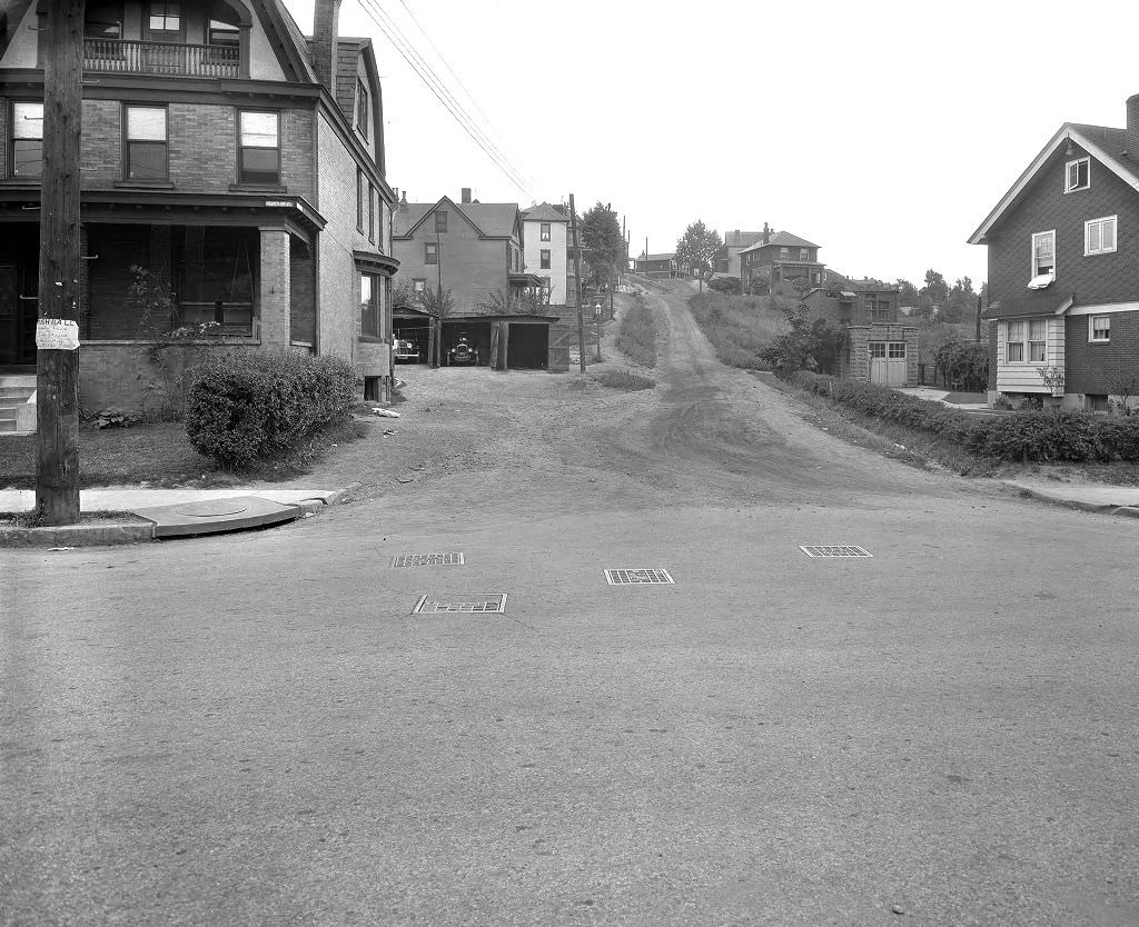 #137 focusing on unpaved road and intersections, 1933.
