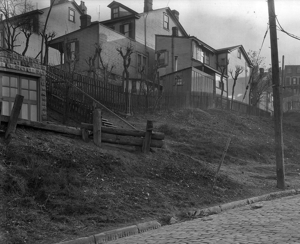 #49 Birmingham and Saint Joseph Way, Pittsburgh, Pennsylvania, 1933.