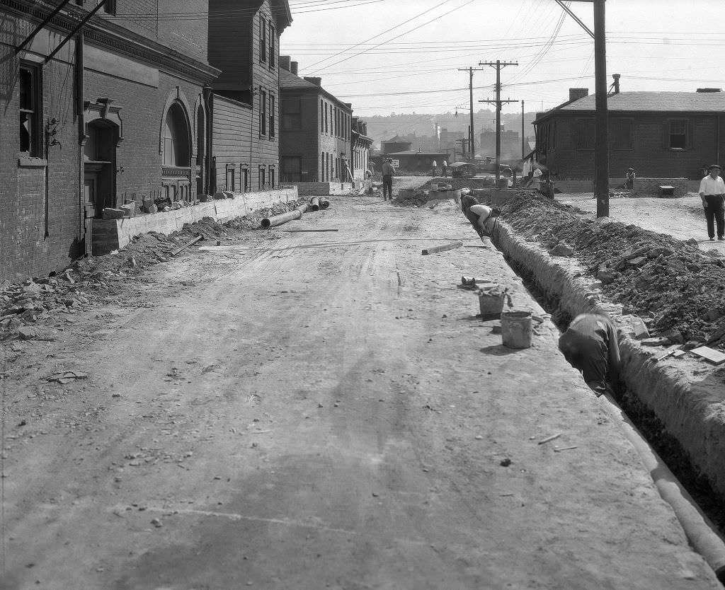 #66 Road construction on Corry Street from Lacock Street, 1933