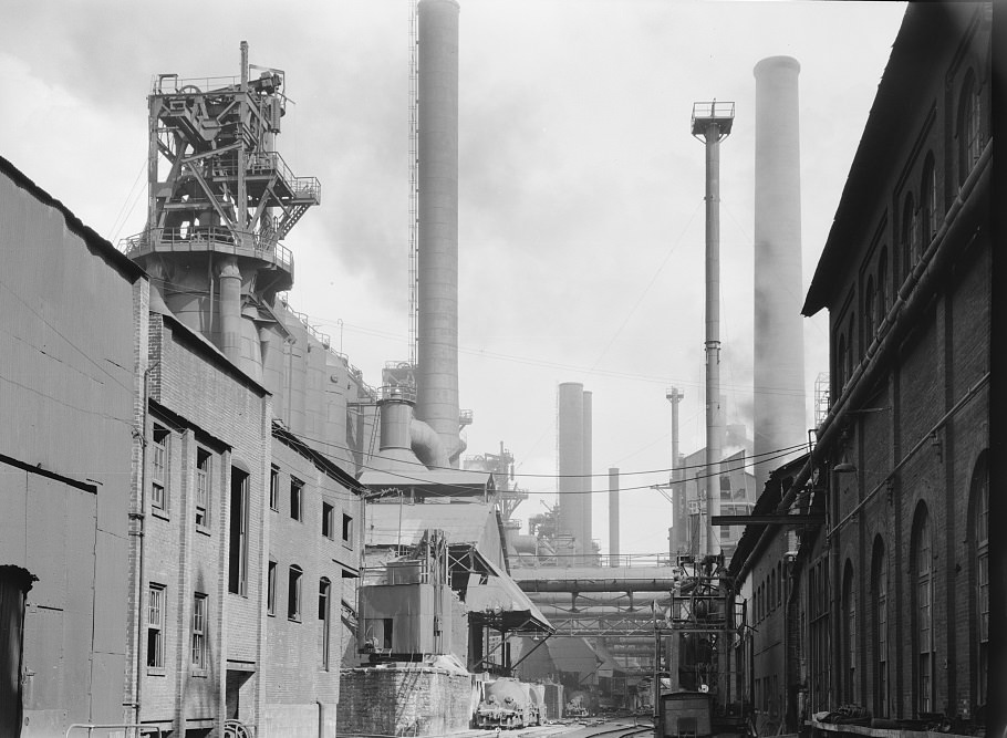 #14 Steel mill in Pittsburgh, Pennsylvania, 1938.