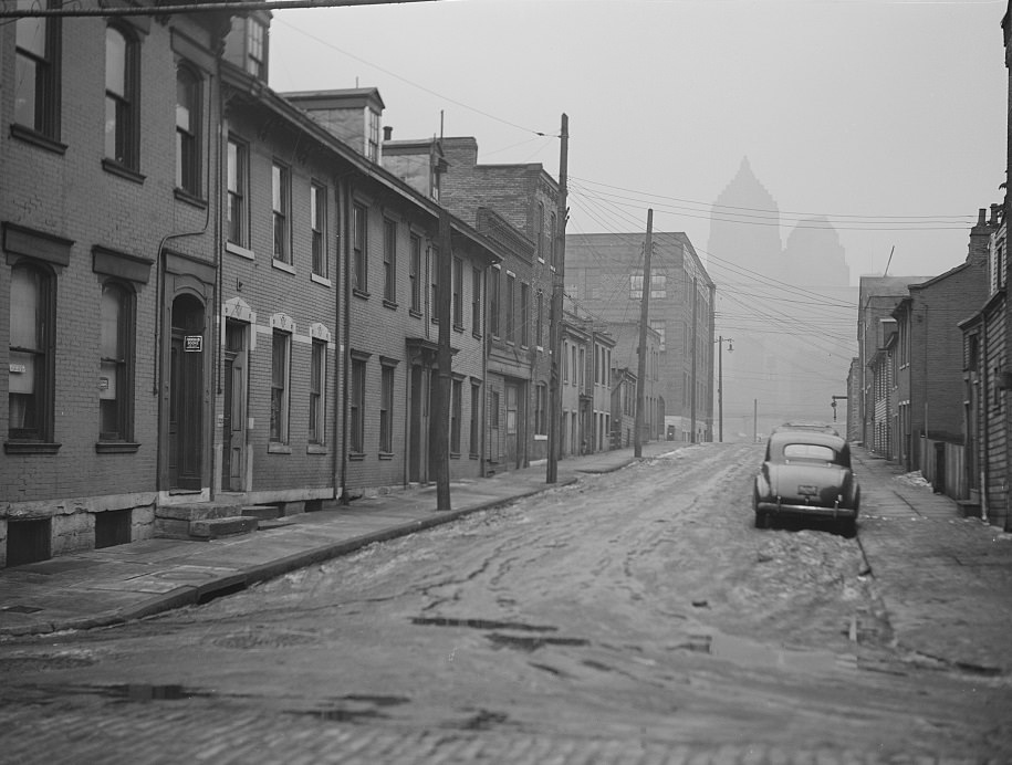 #98 Pittsburgh scene, 1941.