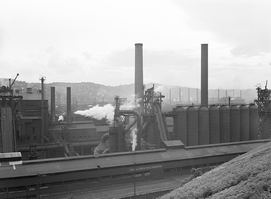 #112 Scene related to Jones Laughlin steel company, 1941.