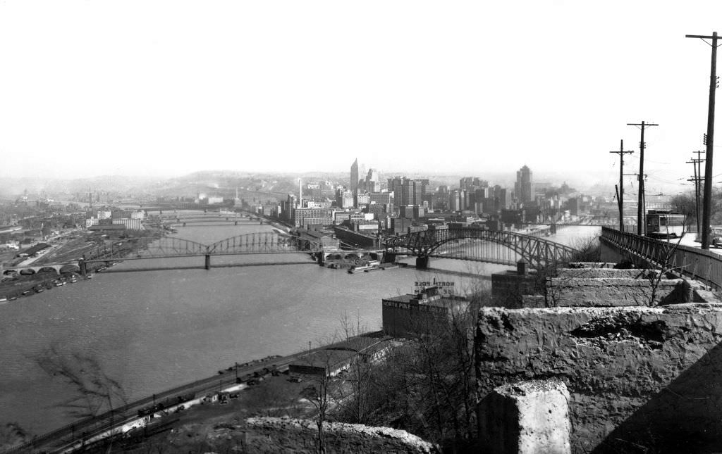 #72 Sweeping view of the north shore, the Point and Downtown as seen from Duquesne Heights near Republic Street, 1942
