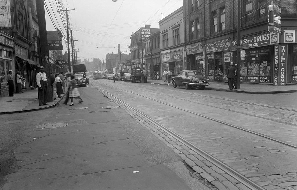 #43 Frankstown Avenue Shopping District, 1951