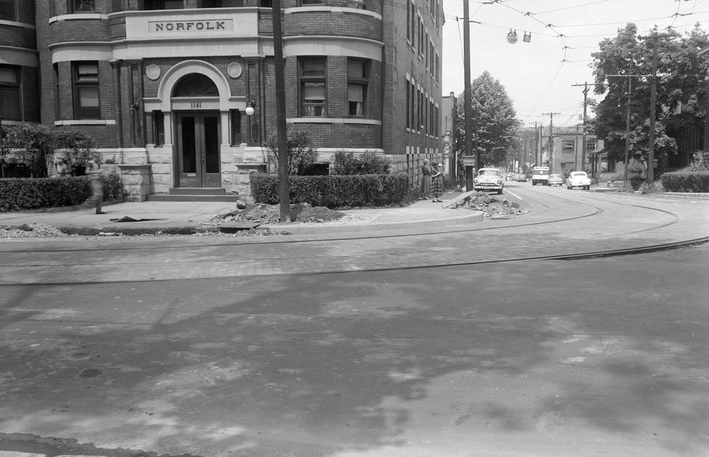 #59 Highland Avenue intersection at Bryant Street next to Norfolk Apartments, 1951.