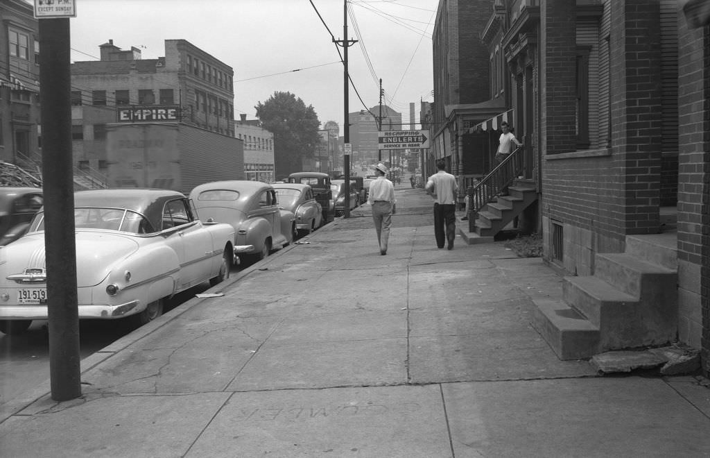 #84 Liberty Avenue looking toward Downtown, 1952