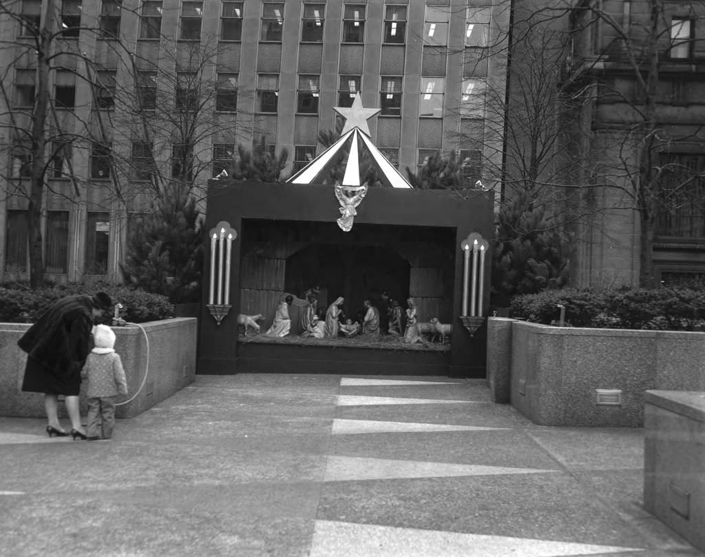 #107 Mellon Square Park decorated for Christmas, 1961.