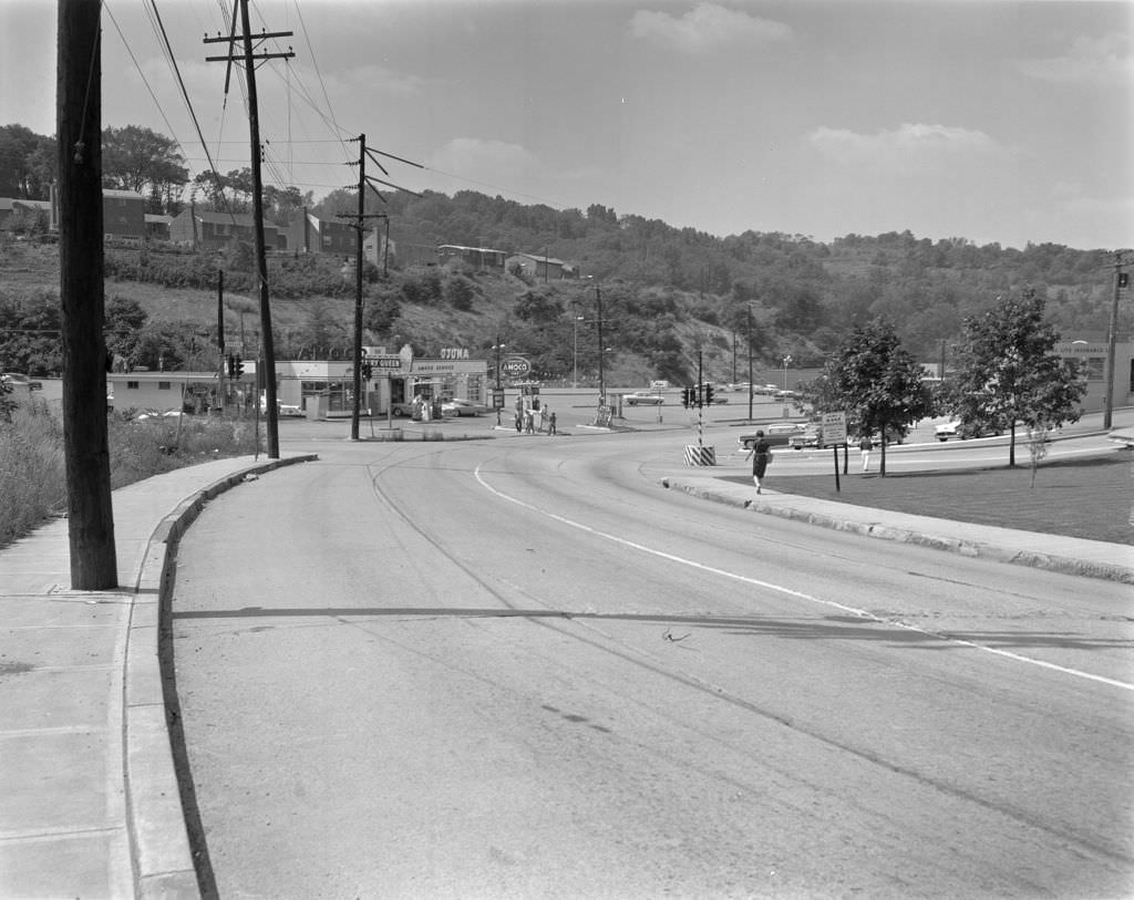 #128 Noblestown Road and Poplar Street, features Amoco Gas Station and Dairy Queen, 1960.