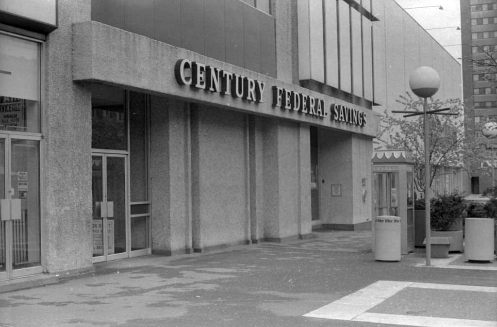 #47 East Liberty Mall: Century Federal Savings on Penn Ave, 1972