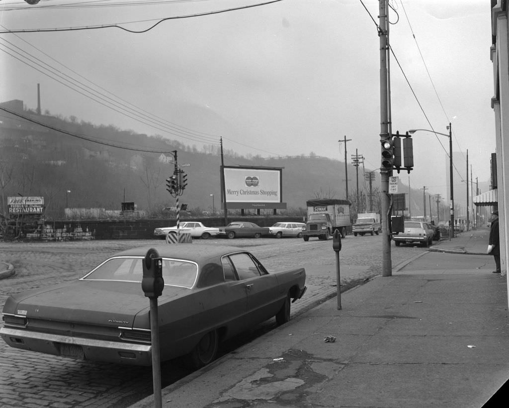 #23 Liberty Avenue featuring “Merry Christmas Shopping” MasterCard billboard, 1971