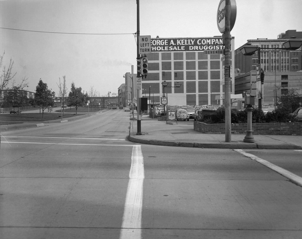 #79 Fort Duquesne Boulevard featuring a George A. Kelly Company ad, 1970.