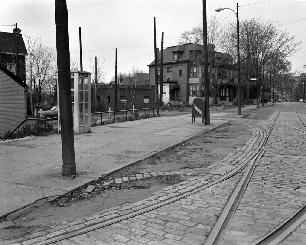 #91 Telephone booth on Oakwood Street, 1970.