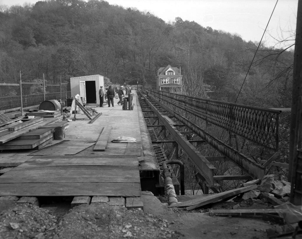 #97 Davis Avenue Bridge repairs, bridge later demolished in 2006, 1970.
