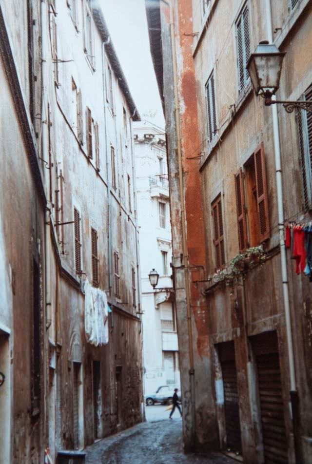 #16 Rome, 1985