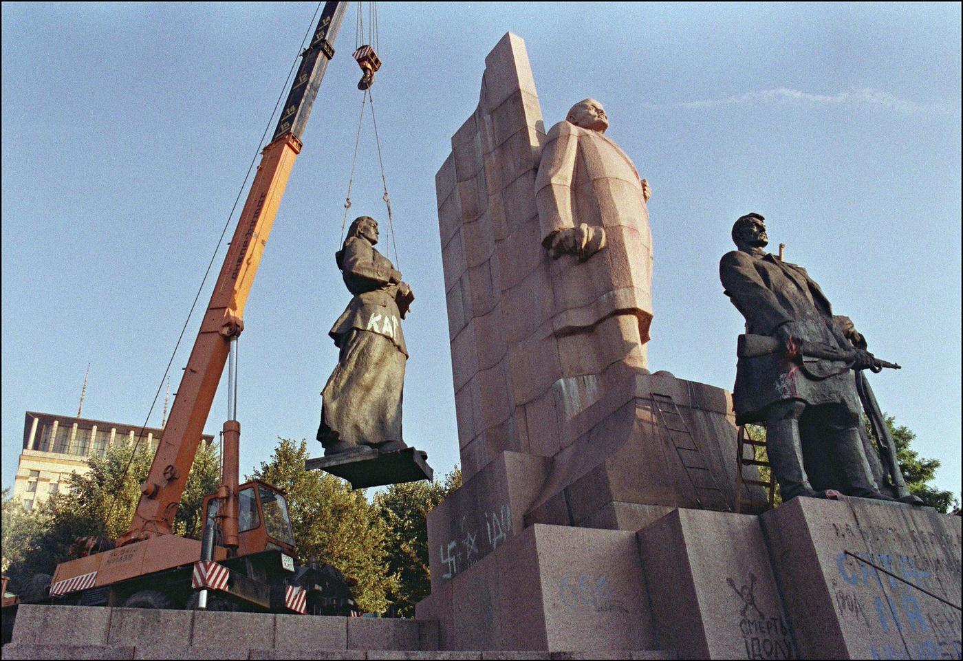 #40 Statue Removed from Liberty Square, Formerly Lenin Square, in Central Kiev, 1991