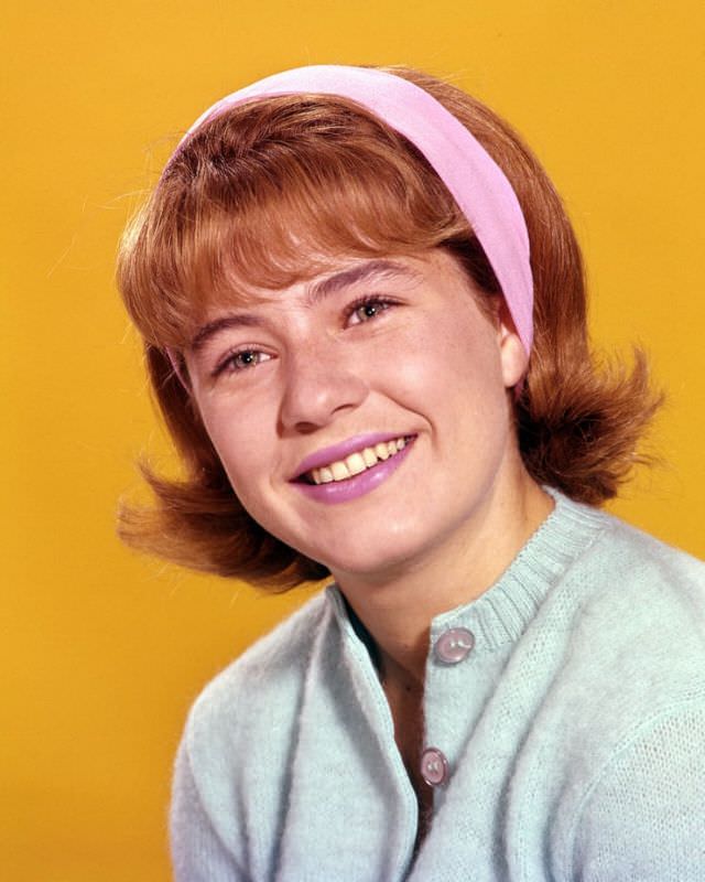 Iconic Moments Captured: Beautiful Photos of a Young Patty Duke Illuminate Her Life in the 1960s Mu