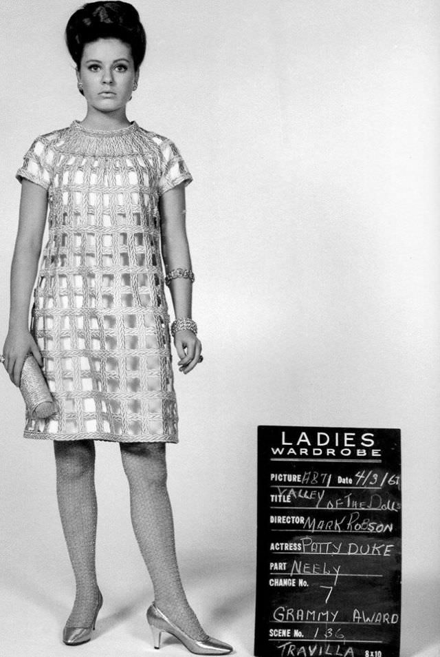 Iconic Moments Captured: Beautiful Photos of a Young Patty Duke Illuminate Her Life in the 1960s Mu