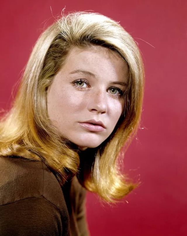 Iconic Moments Captured: Beautiful Photos of a Young Patty Duke Illuminate Her Life in the 1960s Mus