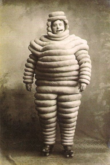 Most Bizarre Fashion Styles in the Past: A Journey Through Fashion’s Wild and Quirky Side Weird