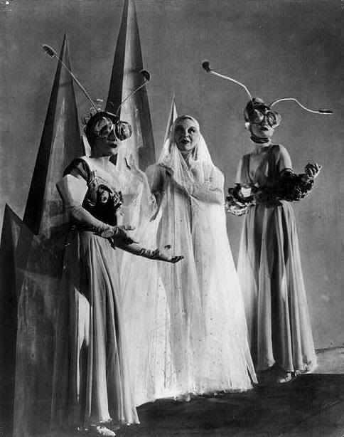 Most Bizarre Fashion Styles in the Past: A Journey Through Fashion’s Wild and Quirky Side Weird