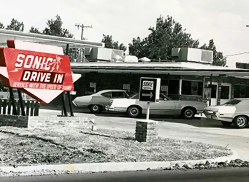 #14 Sonic Drive-In, 1953