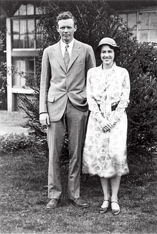 #17 Charles Lindbergh and Anne Spencer Morrow were married on May 27, 1929.