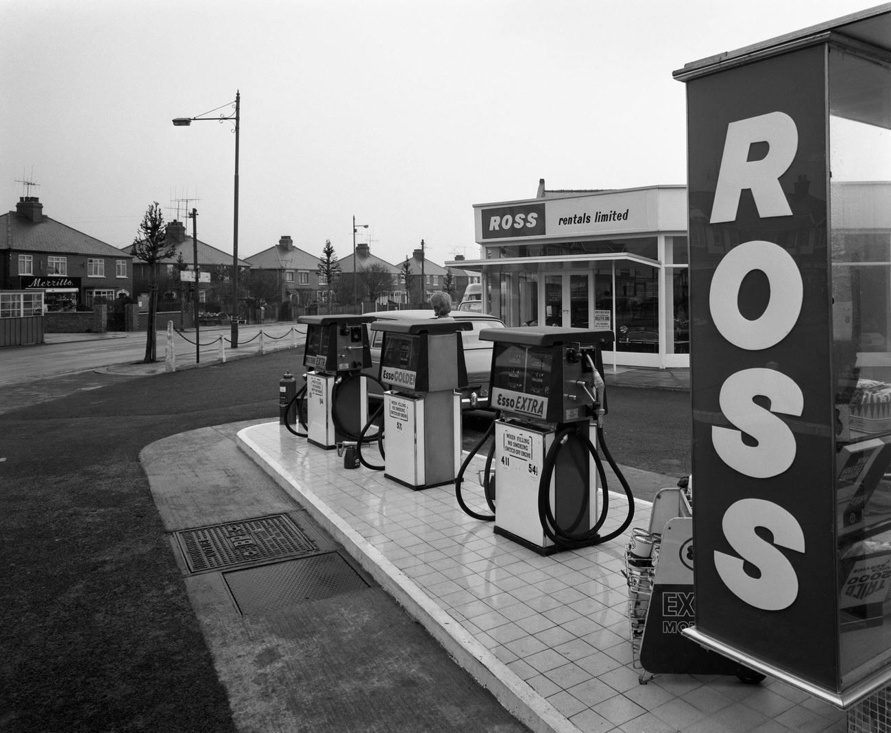 #51 Petrol Station Forecourt in Grimsby with Austin 1800, 1965