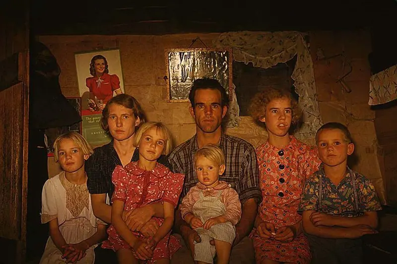 #7 Whinery Family homesteading in Pie Town, NM, 1940.