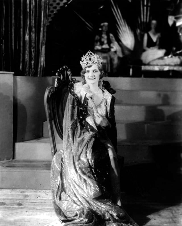#15 Lois Delander, Miss America 1927, Seated on Throne with Scepter, 1927