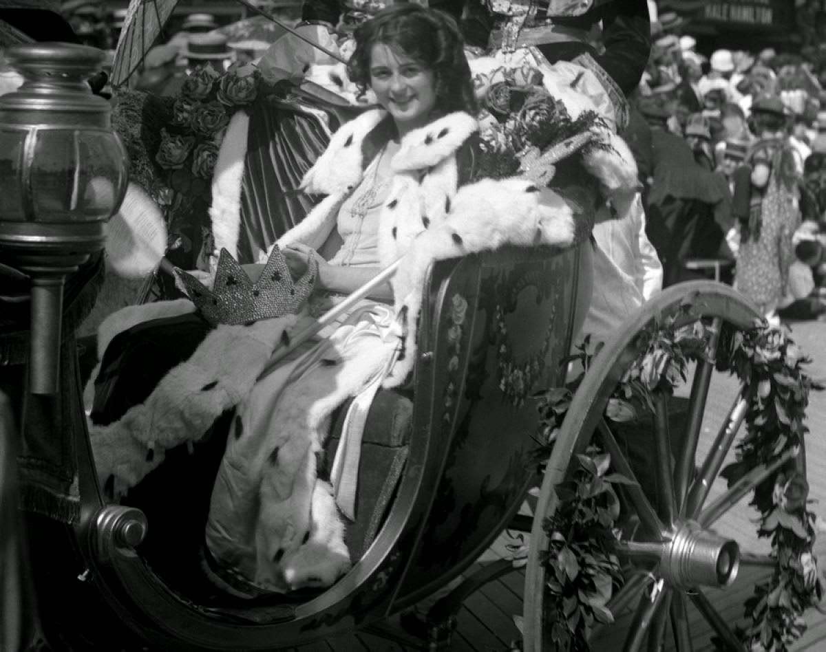 #4 Mary Katherine Campbell, Miss America 1923, at Rolling Chair Parade, Atlantic City, 1923