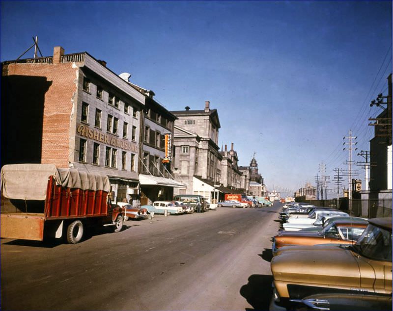 #25 Rue de la Commune.