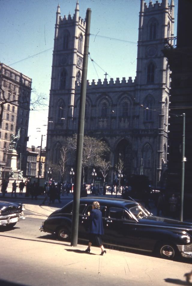 #1 The Monument at Maisonneuve and the Notre-Dame Basilica.